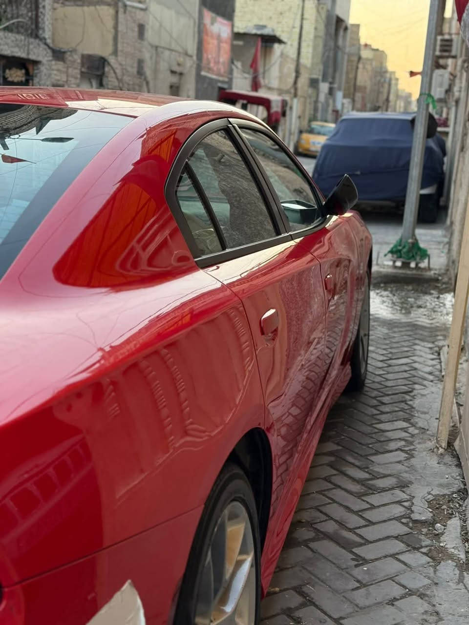 جارجر 2023  GT الاصدار الاخير
ماشيه 54 الف ميل
مابيها حادث فقط بارد بالجاملغ الخلف
صور الحادث مرفوقه بالصور 
سعرها 290$ وبيها مجال
 العنوان بغداد 
***********

