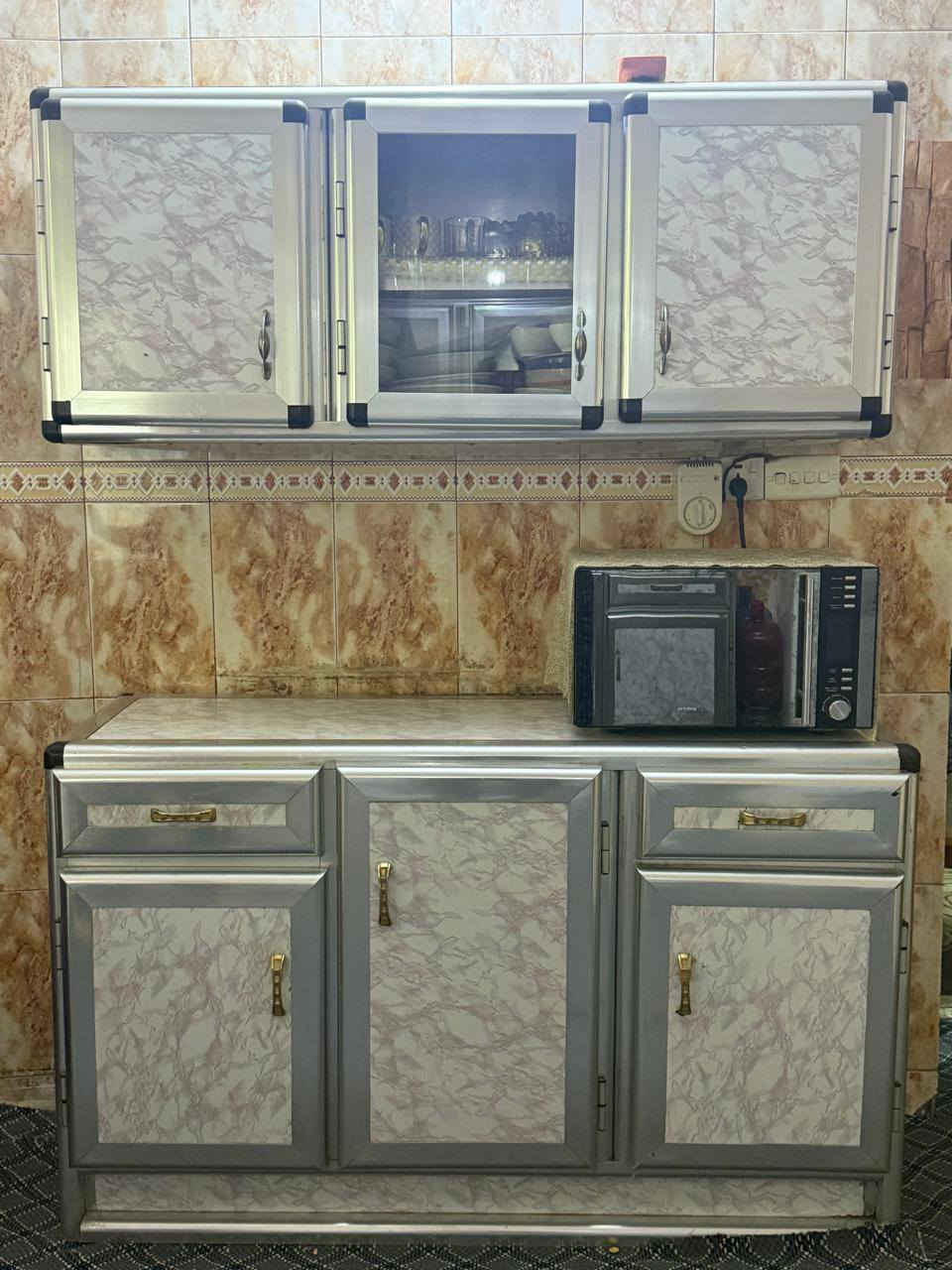 السلام عليكم بيع مستعجل كاونترات عدد 2 ارضي ومعلق سعر الواحد 100 الف
تخم قنفات 9 نفر قوي درجة اولى سليم من اي عيب السعر 225 الف مكاني النجف


**إذا كنت صاحب هذا الإعلان وتريد حذفه لأي سبب، رجاءا أرسل رسالة إلى الدعم الفني**