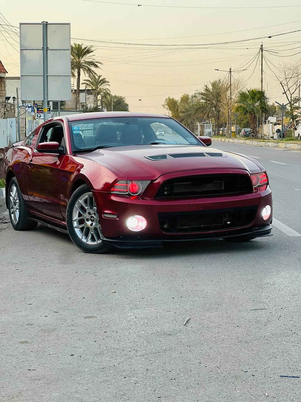 شلون شباب ❤️ 
موستنك 2013 فول برميوم 
رقم بغداد ( الانكليزي ) 
محرك V6 محرك شادة جديد وصل ضمان موجود 
سيارة كاملة من كير ومحرك وصدر وتبريد 
الاضافات : 
بجم شيلبي كامل
هدرز & دبات رموت 
سبايدر شيلبي 
بك لايت سموك 
لدات ترحيب ثلجي / اصفر 
داخل كاربون فايبر 
السيارة مصبوغة حزام جديد هل اسبوع 
السعر 110 وبيها مجال بسيط 
مكاني بغداد البنوك 
*********** بغداد, العراق
