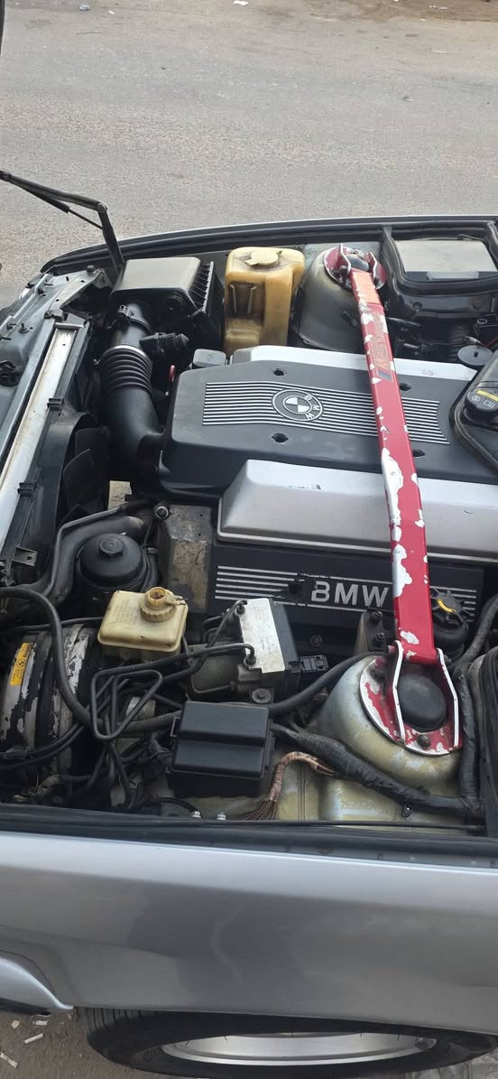 السلام عليكم
BMW ,530, سلندر8 
رقم دهوك السياره بأسمي تحويل سريع السعر 65 ورقه للاستفسار الاتصال بالرقم ***********
