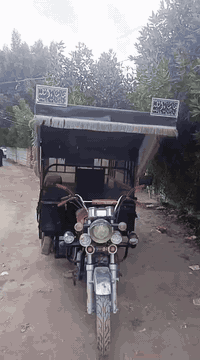 ستوتة للبيع موديل 22 مكفولة  السعر مليونين  07864511695