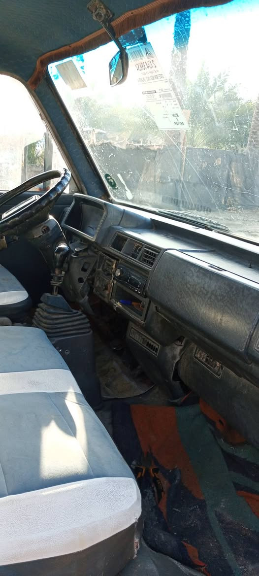 سلام عليكم كيا موديل 93 دبل قماره رقم بال انكليزي. السعر ب47 مكاني بابل ***********
