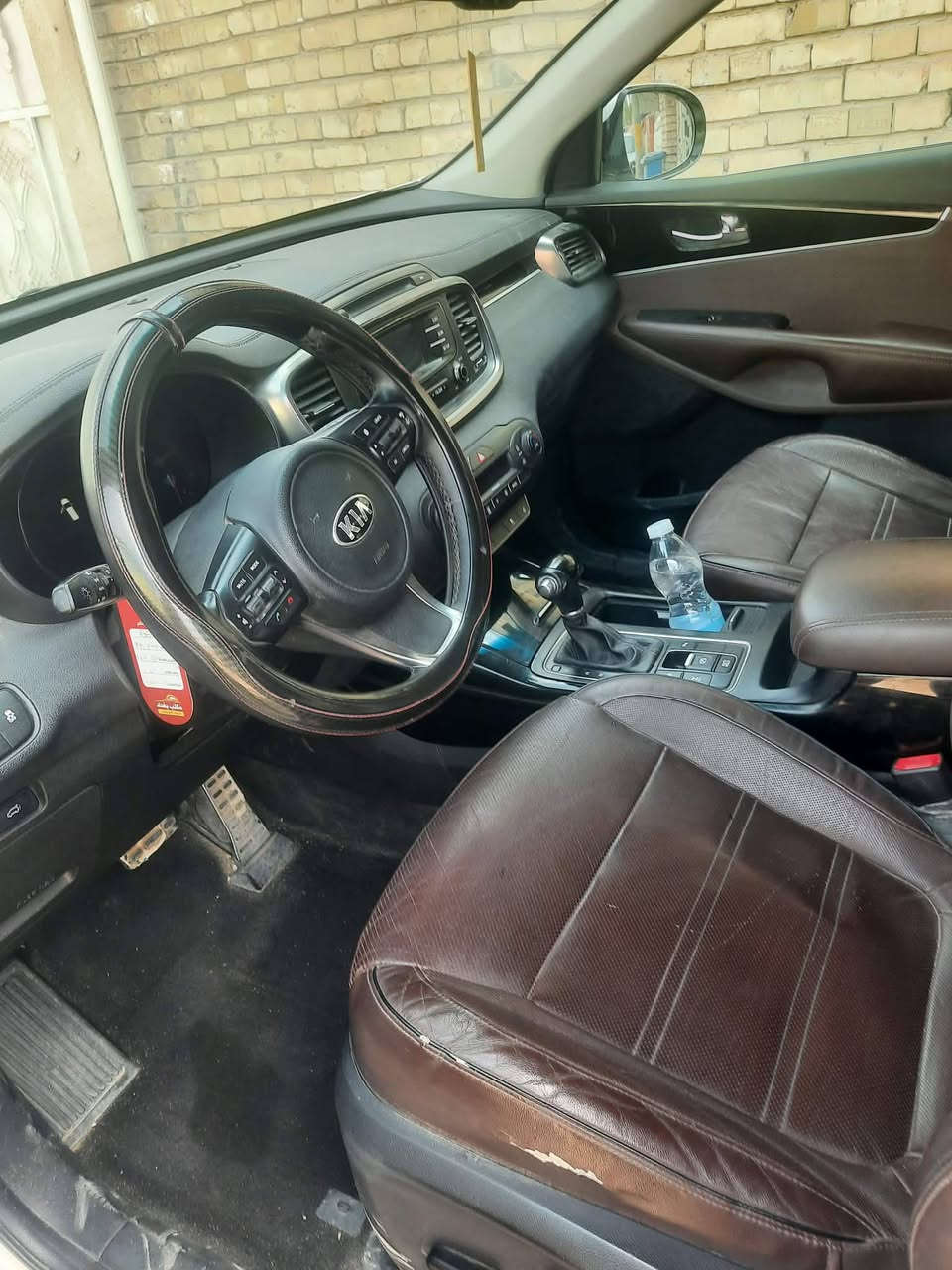 سورنتو 16كويتي فول عدا البانوراما 6سلندر سبعه راكب حجم المكينه 3300 مكينه وكير بلاد ما مفتوحه رقم بغداد باسمي ماشيه 105 كيلو صدر جديد مع مشط ستيرن جديد السياره بيهه بارد عده ااماكن ولسونار مرفق السعر 215بيهه مجال مكان بغداد حي اور ***********
