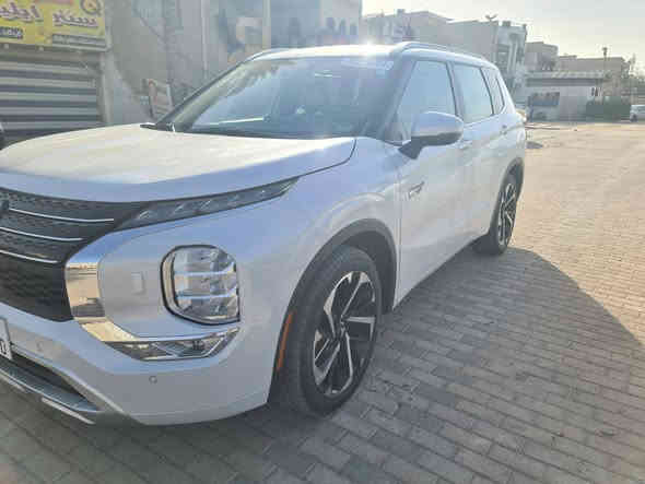 #مسيوبيشي_اوتلاندر_PHEV_هايبرد_بلك_ان_SEL
#موديل . 2023

 #السعر_240$ 

وارد امريكي فول الفول عدا الفتحه  كامل مواصفات 
تدفه كراسي 
شاشا كبيره 
#كامرات 360 درجة 
حساس امامي  خلفي 
رادارات جانبيه 
نقطه عمياء 
رادار امامي وخلفي 
7راكب 
7انظمت قياده 
كشنات خزن ميموري الصفحتين 
كشنات كهربائي 
مراة شفط كهرباء 
#بردات خلفيه 
عداد السياره داتاشو 
ستيرن تدفئة 
#تبريد قطعتين امامي +خلفي 
#محرك 2400 هايبرد+بانزين  
#شحن_منزلي

بعد بيها مواصفات هواي 

#بجم_كبس.حادثها كلش حلو صور الحادث داخل المنشور

ماشيه 19mil

#مكاني_بغداد_مدينة_الصدر 

وبالعافيه ع ياخذها سياره جديده    تبريد ثلج سياره كلش نظيفه رقم جديد باسمي تحويل ثاني يوم

#للاستفسار_الاتصال_على_الرقم
#او_المراسلة_وات_ساب

 ***********

