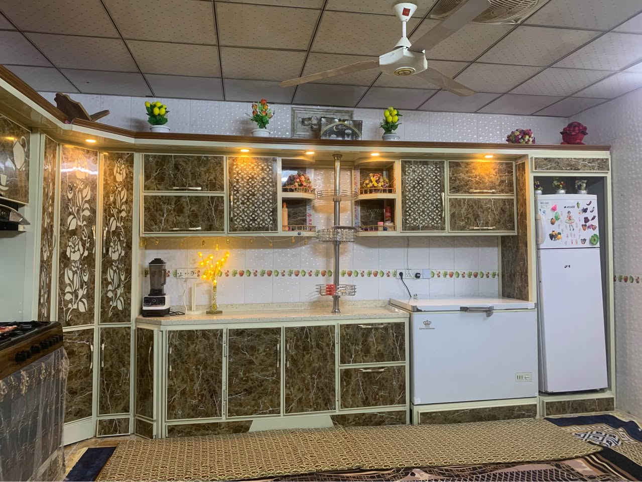 كونتر فصال 9امتار تقريبن فصال درجه أوله
نضيف فول مستعمل قليل 
السعر مليون 100وبيه مجال 
شراي اتصل ***********
كركوك دكوك, كركوك
