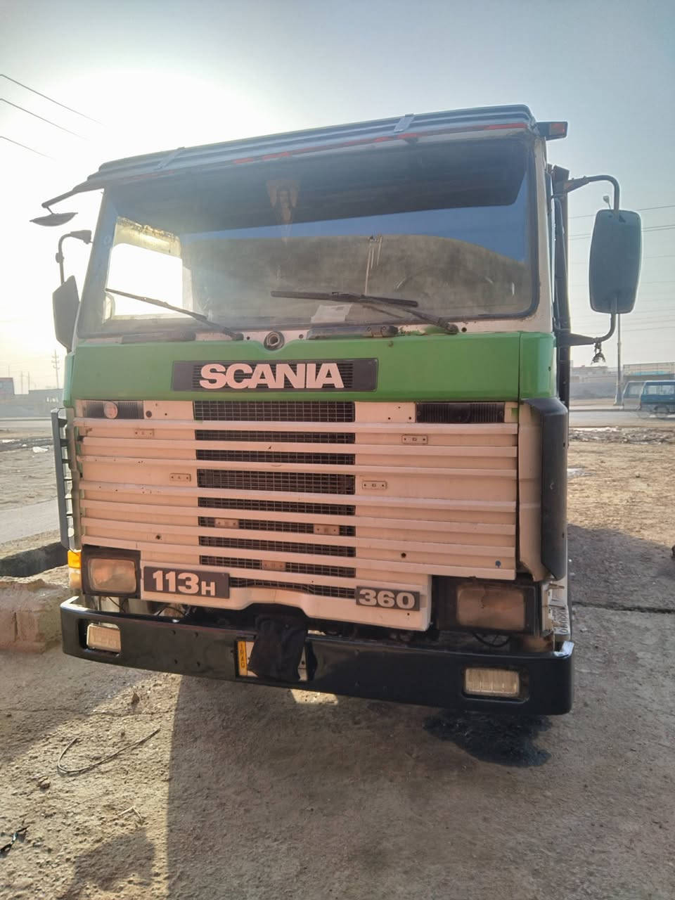 السلام وعليكم سكانيه ١٤٢رقم نجف تحويل شاصي مكفول مكينة ١٢ونص السيارة جاهزة ***********
