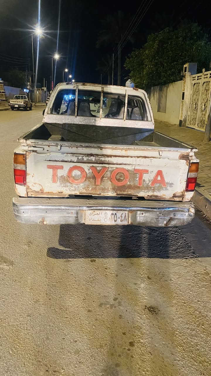 السلام عليكم بيكم تيوتا موديل 89 رقم بغداد صدامي تحويل ثاني يوم بس انتباه ⚠️⚠️ السنويه والبليتات ضايعات  بيهن بلاغ وعندي واجهه سنويه راعيه يريد تحويل محرك ثري وأي كير اوتماتيك شرط لاتنقيص ولا تبخير صدرها نص عمر التأيرات نص عمر كهربائيات كلها شغاله لايت سكن إشاره فقط دبل إشاره ماتشتغل راعيه يمي تريد تروحله تريد تخابره بكيفك السعر 25قفل بدون عمله 
العنوان: واسط ناحيه تاج الدين الحفريه 
الرقم اسيا:***********
اثير:***********
