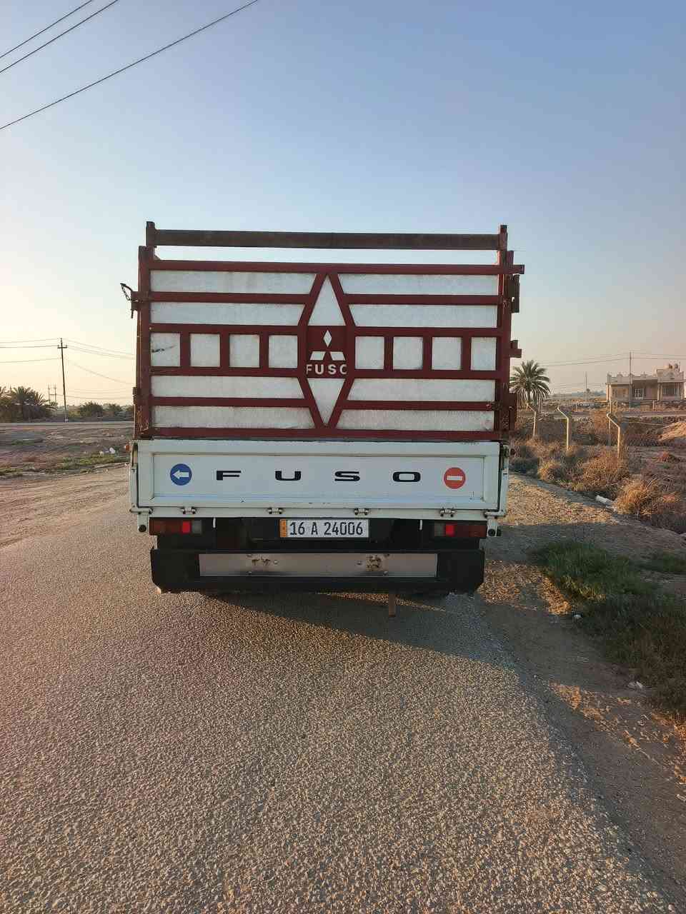 السلام عليكم سياره كنتر البيع موديل 17رقم قادسيه سياره جديده من كل نواحي تخم تاير جديد سياره مكفول كفاله عامه من دعاميه الدعاميه رقم تليفون ***********
