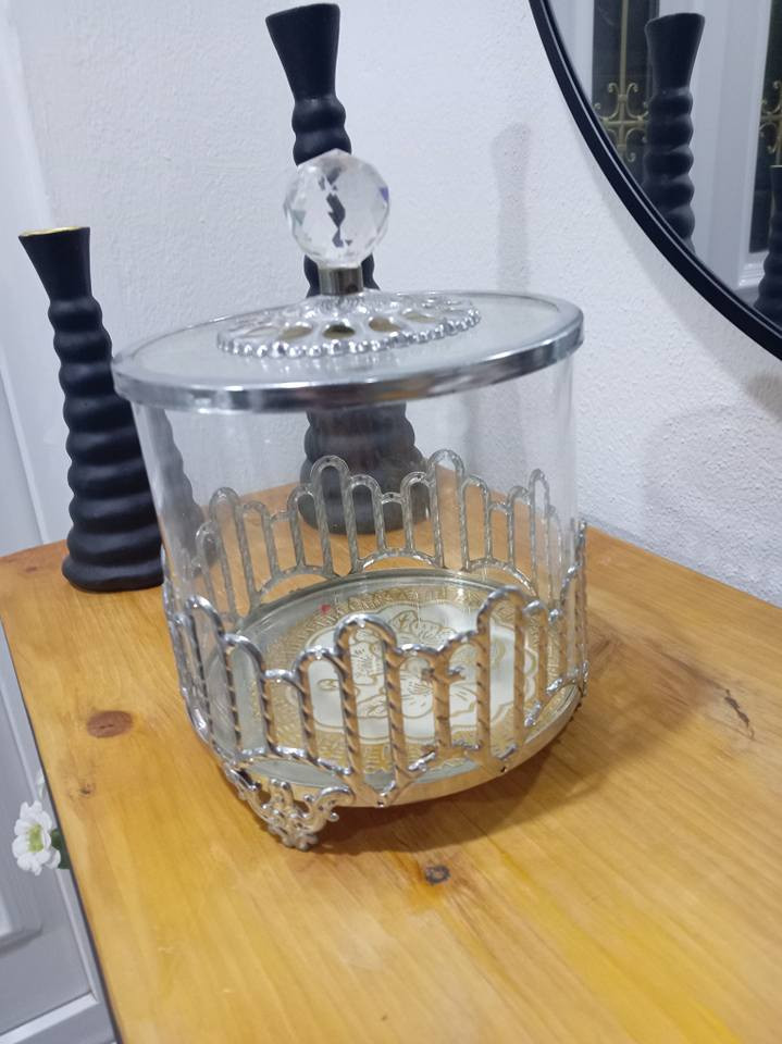 سڵاو ئەو جێ جکلیت و قاوەی زەعیفی17دانەی ماوە بۆفرۆشتن ئی ماڵیکی بەڕیز لەسلیمانی یە السليمانية, العراق


**إذا كنت صاحب هذا الإعلان وتريد حذفه لأي سبب، رجاءا أرسل رسالة إلى الدعم الفني**