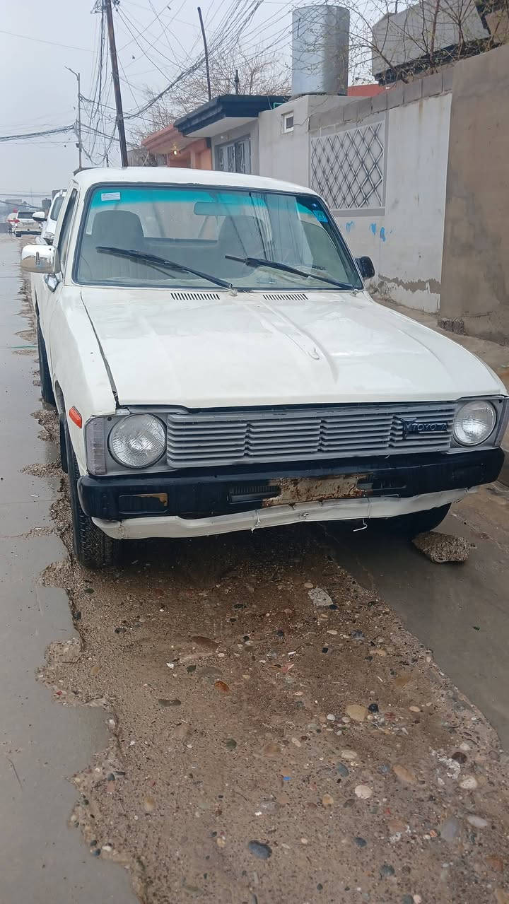 للبيع 
بيكم تيوتا موديل 1980
رقم جديد هزة جديدة اني شرعي 
شرط وكالة و.تحويل مكاني الموصل 
كير محرك شرط شاصي شرط 
محرك معمر جديد قبل رمضان مصبوغة. جمالية 
مكاني الموصل الجانب ايمن / سعرها 30 $ بيها مجال
*********** / يتوفر واتساب ايضا
