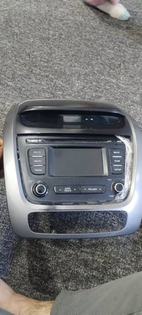 مسجل سورنتو ٢٠١٥ وبصمه للبيع اصليات مع إطار مسجل وساعه الاتصال ٠٧٨١٩٧٠...