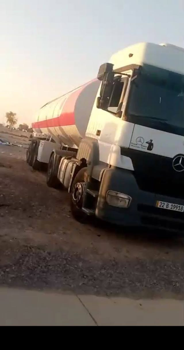 السلام عليكم اكسور صهريج كامله ع شغل طوناج جي بي اس مكفولة كفالة عامه كير محرك اكسن شاصي رقم اربيل انكليزي مكانها اربيل
السياره تشتغل 
رقم راعيها
‏‪***********‬‏
‏‪***********‬‏
