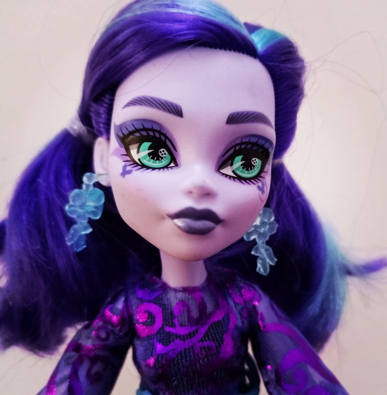 صباح الخير و جمعة مباركة يارب 🌹 من النوادر 🫨 مونستر طبعاً بالفديو توهمت و كلت رينبو 😅 ألمهم مونستر شكل مميز ملابس كاملة جديدة لوك ب٨٠٠٠ دينار فقط 🤩


**إذا كنت صاحب هذا الإعلان وتريد حذفه لأي سبب، رجاءا أرسل رسالة إلى الدعم الفني**