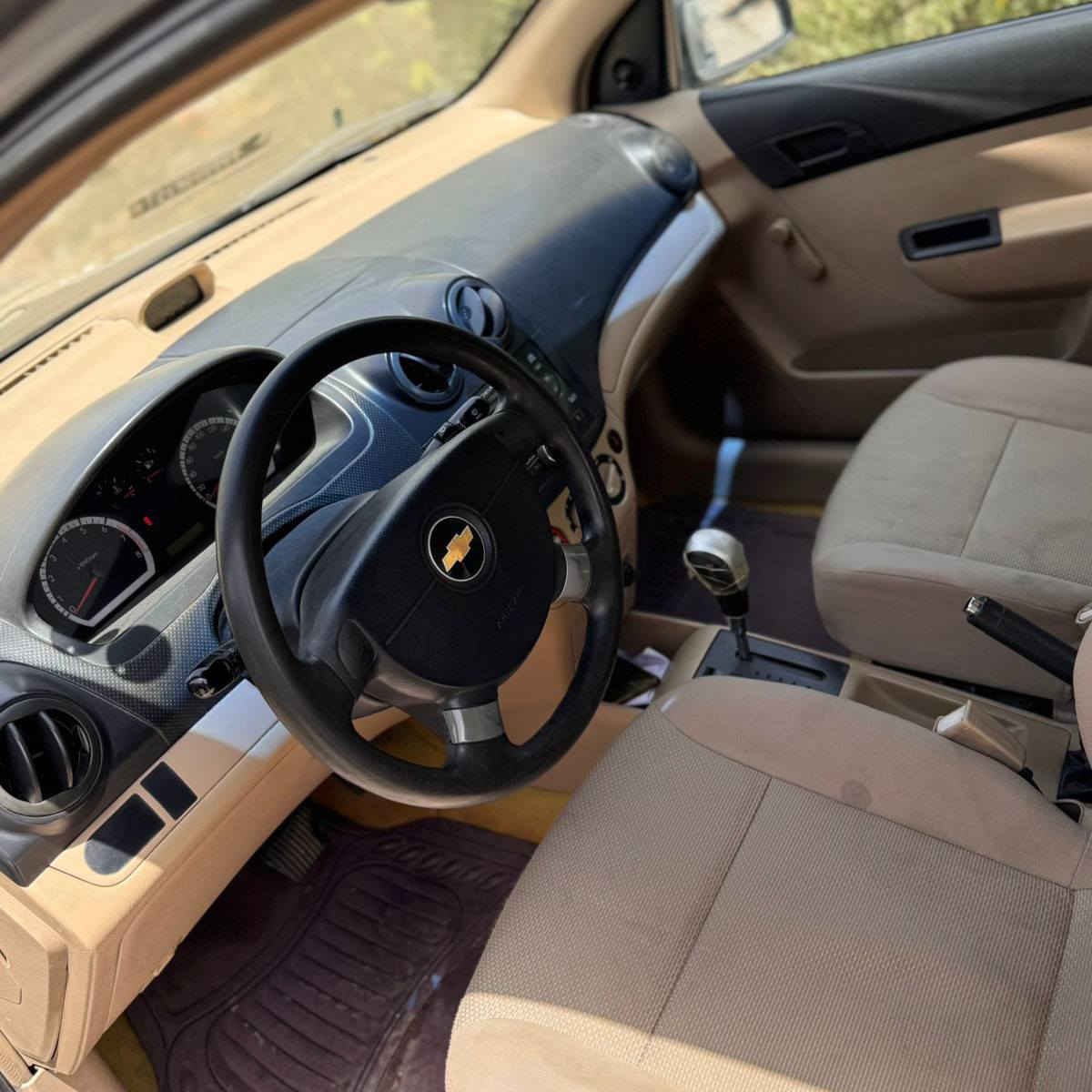 شۆفلێت ئەڤیۆ 2009
زۆربەجوانی پاکی ماوە 
١٦٠٠٠٠کم ڕۆشتووە
گێڕ ئۆتۆماتیك
جام عادی 

سعر لە کۆمێنت داوابکە ڕاستەخۆ بۆت دیت 📩 

سەنەوی بەسەر چووە
گێڕ و مەکینەی بێ عەیب
دەرگای سایەق بۆیاخە 
 
ژمارەی خاوەنی 
***********
***********
