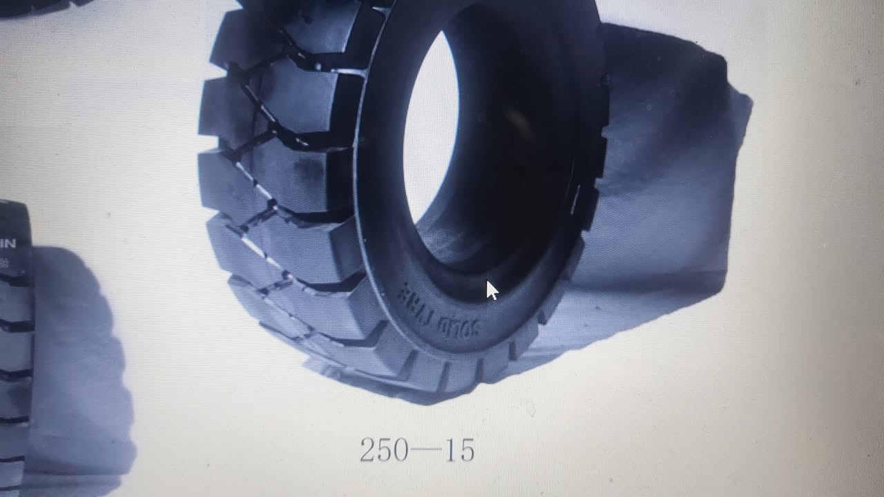 Solid tires in various sizes.


**إذا كنت صاحب هذا الإعلان وتريد حذفه لأي سبب، رجاءا أرسل رسالة إلى الدعم الفني**