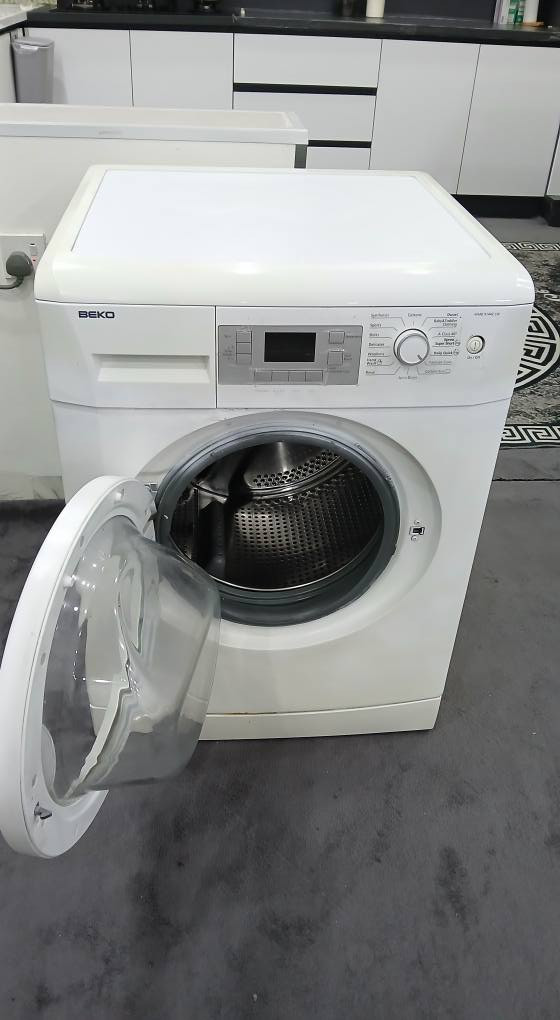 8 كيلؤ بيكؤ به شه رتي بيعه يبي 100هه زار
***********سليماني السليمانية, العراق
