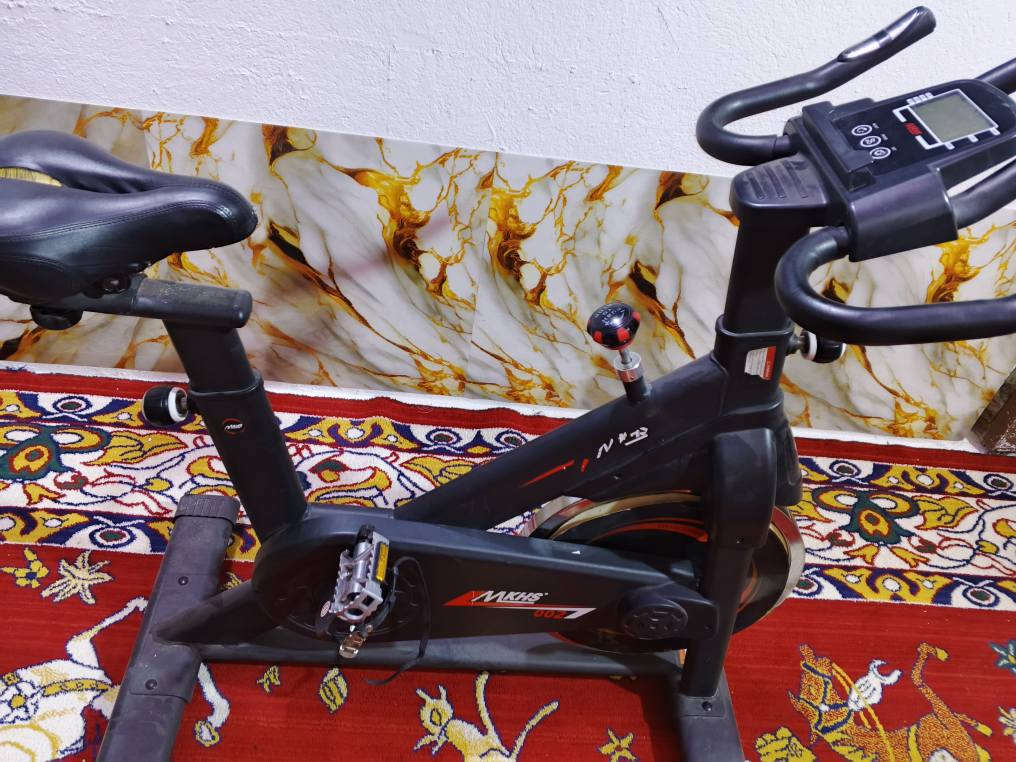 السلام عليكم بيسكل مال رياضه جديد مستعمل قليل ب 120. بي مجال ***********
