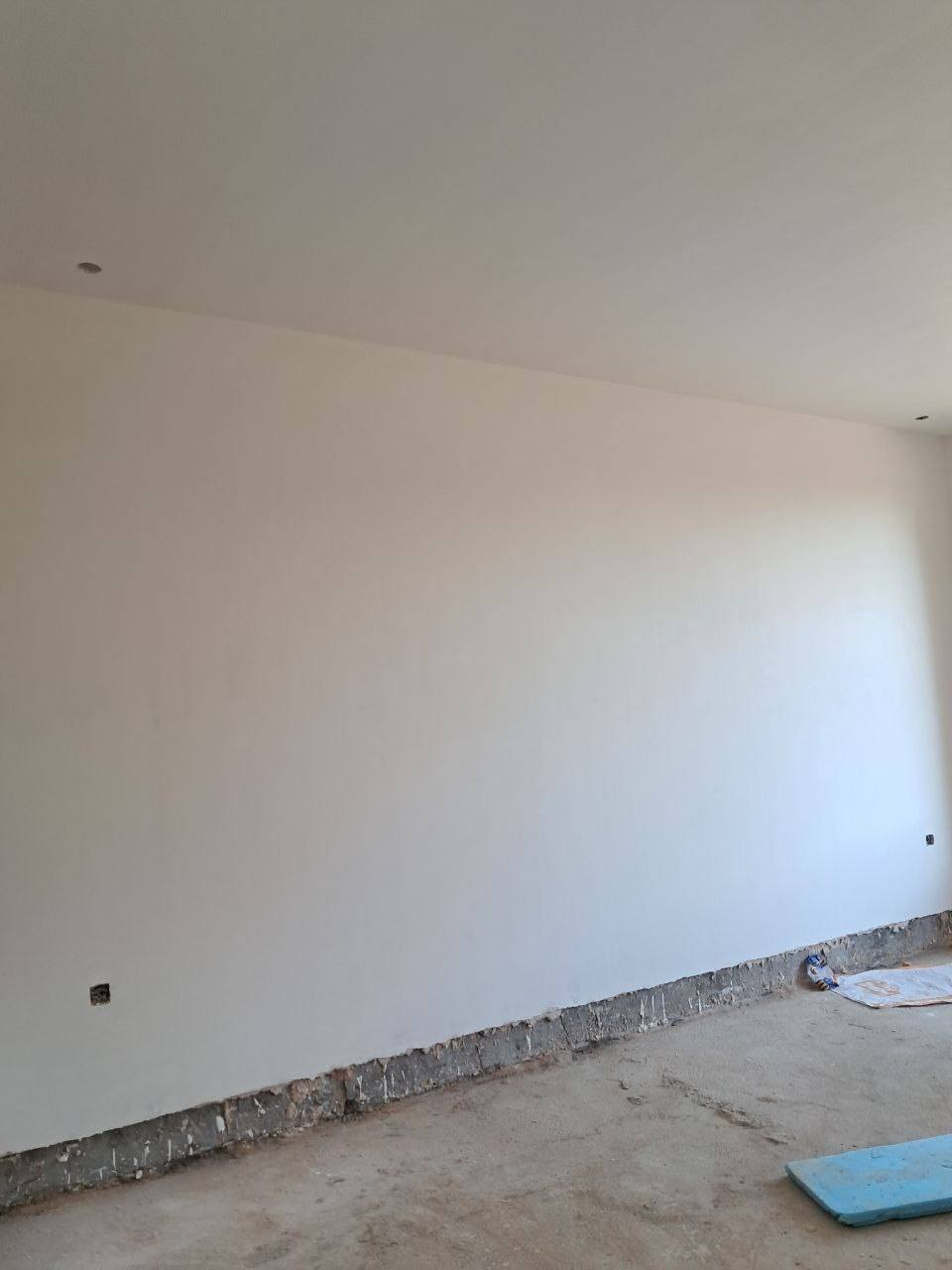 نقدّم لكم أعمال بياض ومخمّر جص احترافية
✔️ شغل نظيف ودقيق
✔️ تشطيب درجة أولى
✔️ استخدام البلاجكتور الأصفر لنعومة عالية ولمسة فخمة
✔️ عمل جكن واير يمنع فطران/تشقق الضلع ويعطي متانة أعلى
📌 نستلم:
عماير
شقق سكنية
مدارس
بيوت خاصة
⏱️ التزام بالمواعيد
💯 جودة مضمونة
للاستفسار والتواصل خاص أو تعليق 👇
***********
