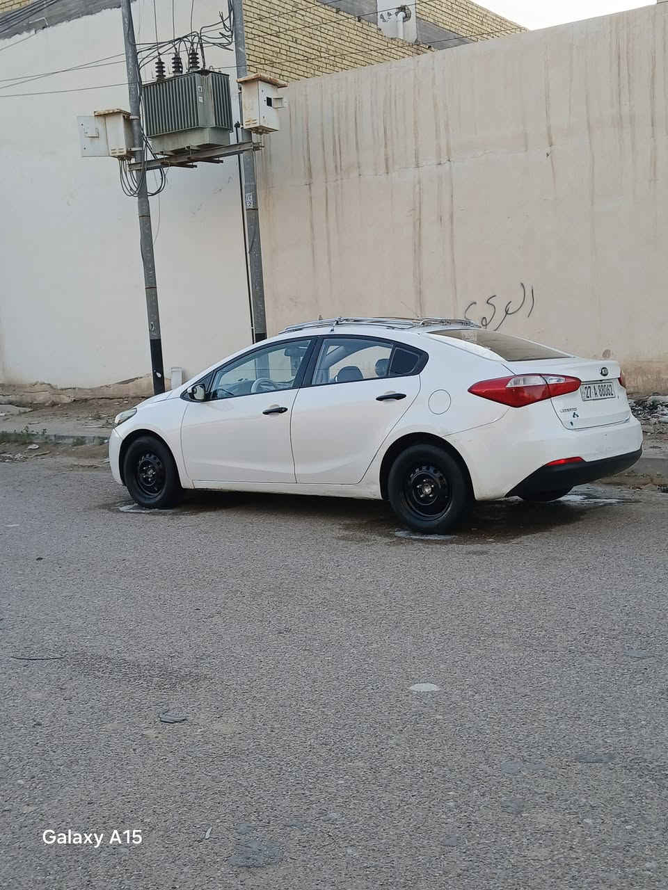 السلام عليكم
سيراتو 2016 خليجي كفاله عامه بيه بس رش صبغ والباقي مكفول مكان ذي قار  مركز  مكينه 1600 مفتوحه كازكيت 
الرقم ***********
