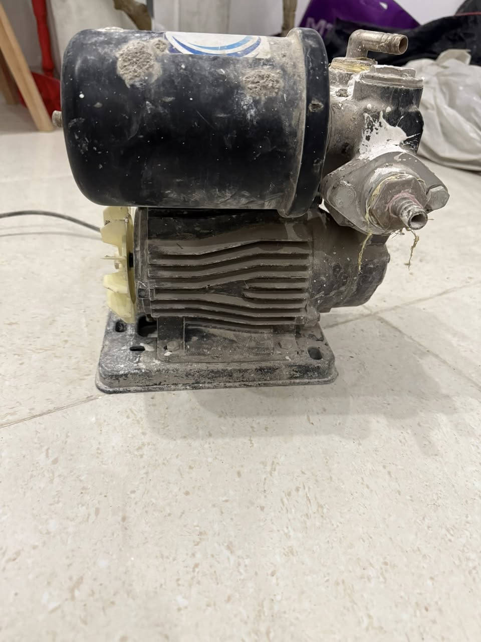 السلام عليكم ورحمة الله وبركاته ماطور نضيف كلشي مابي شغال الي يريده يدخل خاص سعره ٥٠وبي مجال مكاني بغداد ***********
