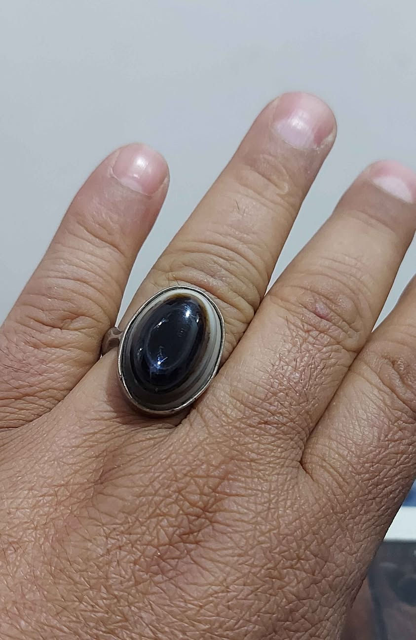 سليماني عين اسود فضه عيار 925 القياس 27 السعر((30)) الف توصيل خدمه توصيل 
*********** دهل اوران, واسط
