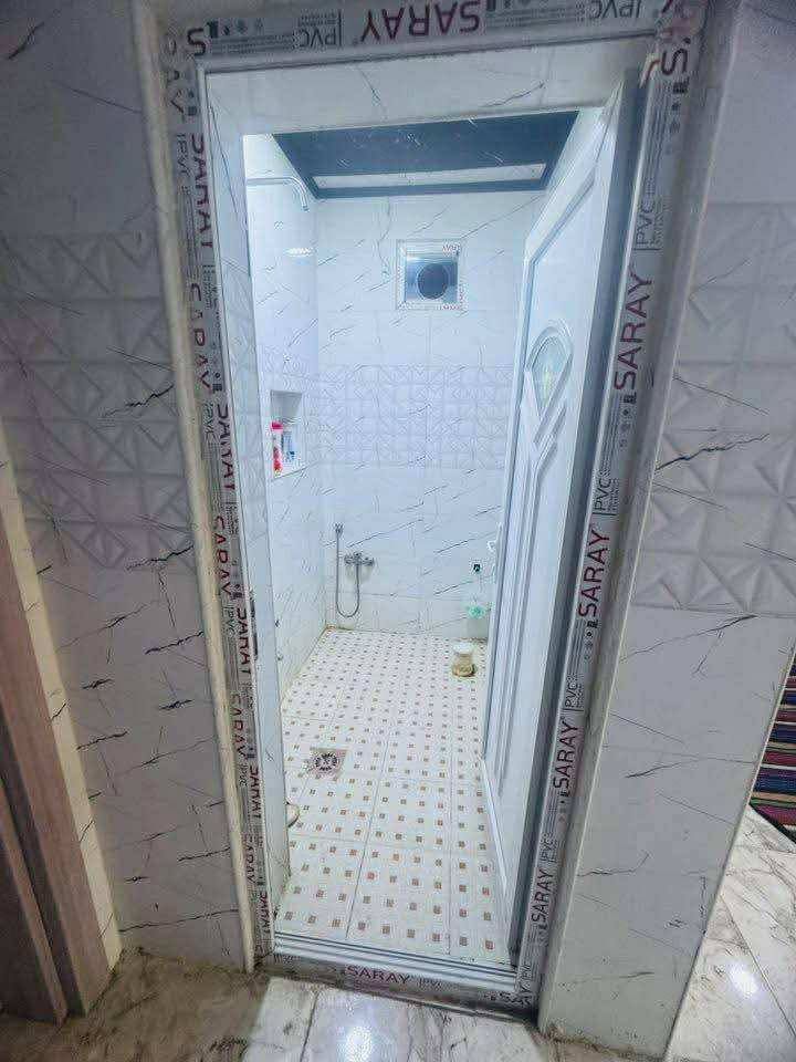 بيت اليجار 
مكان نداء مجمع بيتي ثاني 
مساحته 100متر جديد 
سعر يجار 250الف 
ستفسار ***********
وساب ***********
