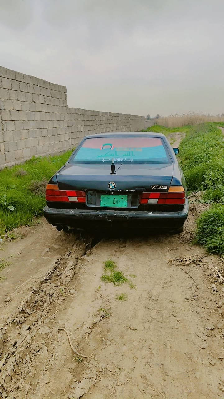 بي ام حجم 735للبيع سنويا ابيض.... مكينه شرط لاصرف ولا نفخ.... وايرمنه كامله..... للبيع او معارض اب سياره تكسي حسب القناعه السعر 35وب بيها مجال.... ***********
