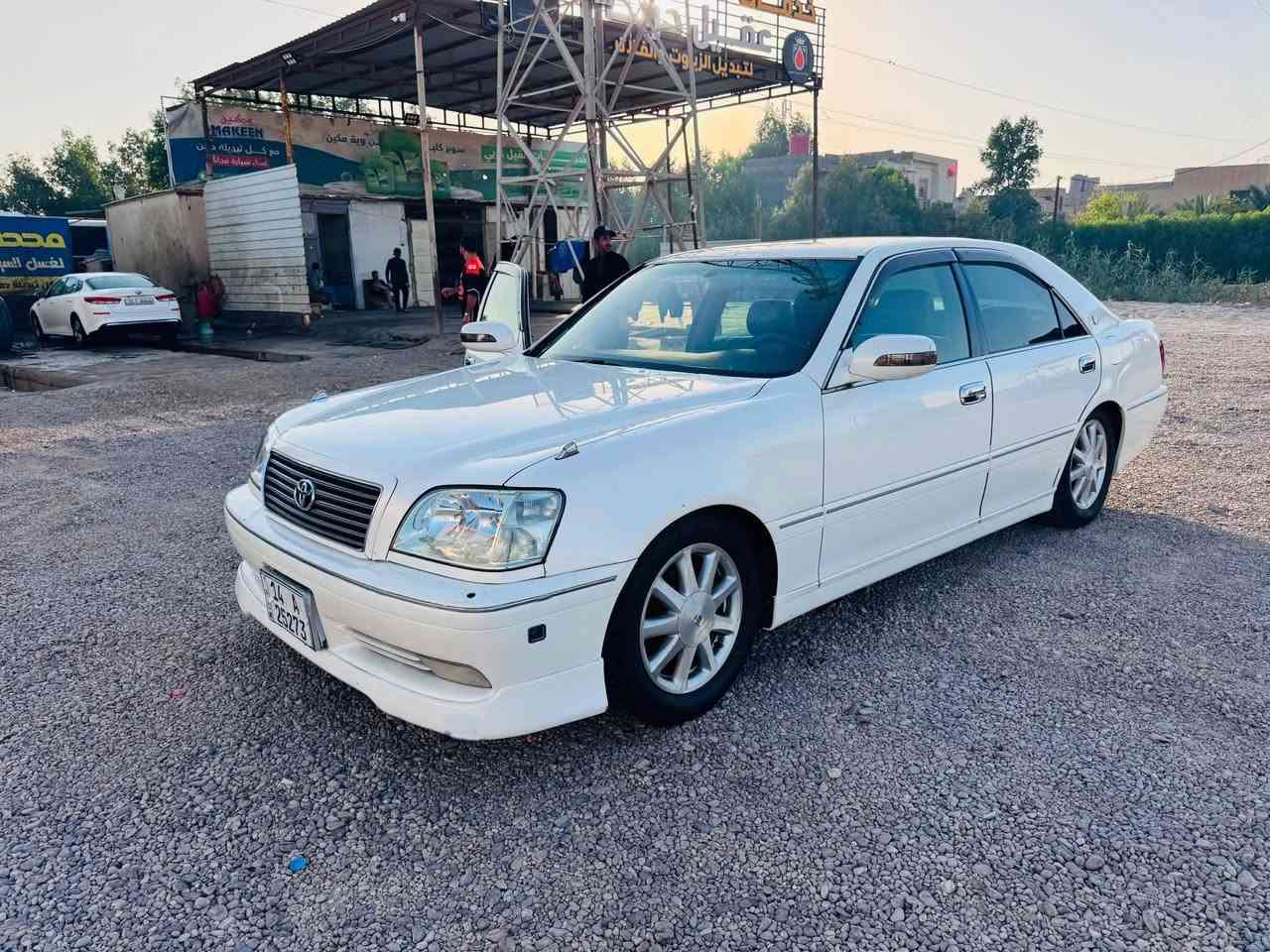ملكه اثلث فول عده الفتحه كشنات جلد استرين كهرباء ويل نجمه  تخم تاير جديد برده خلفيه  سياره جاهزه من الطول لطول شاصي 75 ديفور الجبير تبريد ثلج دبلات ابلاد رياضي السياره  كص قماره ونقل موديل 2001 اصل  رقم بصرة نكليزي تحويل مباشر مكاني البصرة ***********
