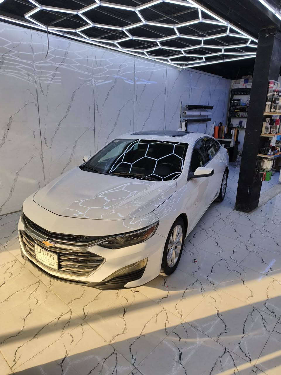 ماليبو ٢٠٢٠ للبيع
موصفات فووول للاخير 

تدفئه/تبريد. بانوراما / اوتو ستوب/ تشغيل عن بعد

شاشه جبيره/السياره جاهزه ربع متصرف عليها مكاني بغداد زيونه 

بيها جاملغات اماميه وبنيد شواصي لغود كفاله كير ومحرك هاون خير من الله سعرها ٩٧ وبيها مجال 

للستفسار ***********
