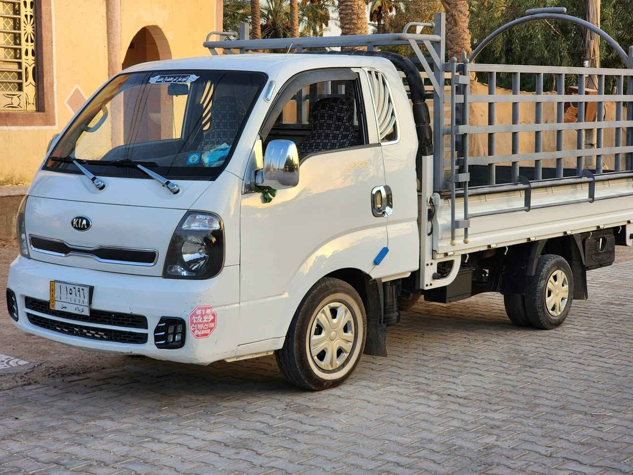 سلام عليكم. كيا موديل 2017. رقم كربلاء سنويه 29. سياره جديده  مكفوله مكينه كير اكسل مكفوله.  سعر 120 مكان السياره نجف حيره   استفسار ***********
