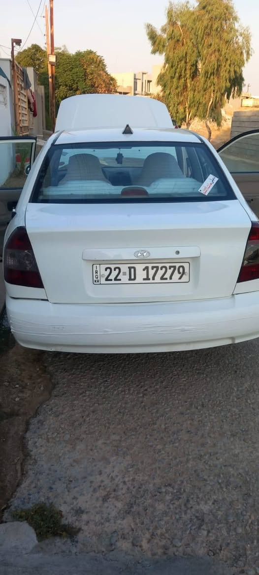 هونداي فيرنا ٢٠١٠ خليجي 
سنويه وهزه جديد بسمي 
كير محرك بشرط 
كلير عام لجماله بدون ضربه ولا دواخل 
سعر ٧٢$ 
*********** كركوك, العراق
