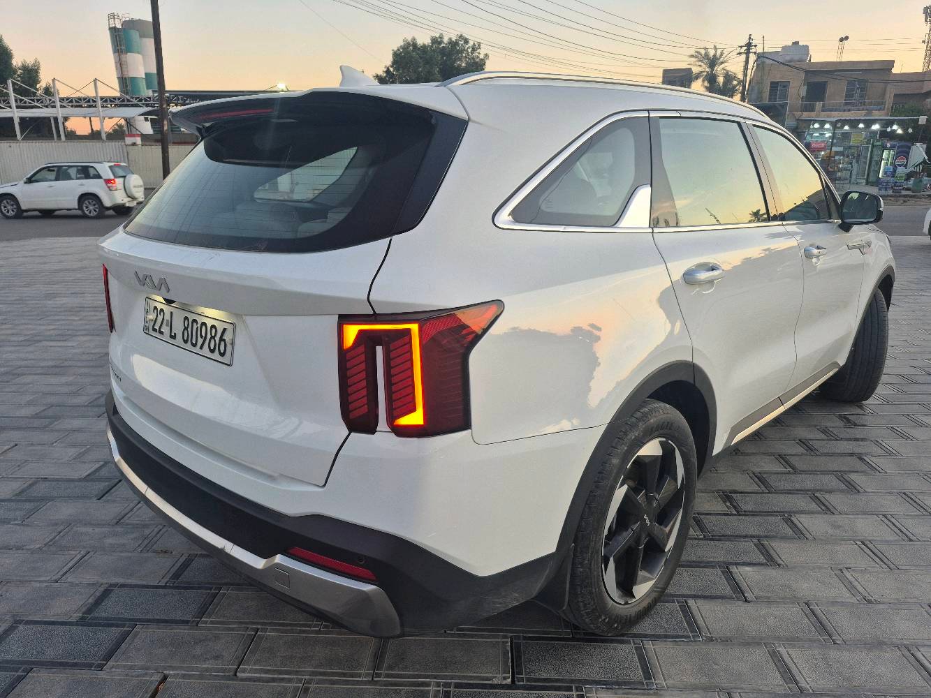 سورنتو 24 خليجي اربيل ٦سلندر ٧راكب فول قماره حديد داته شو كيرماوس شفتات تحكمات شاشه متصل جنطه كهرباء ستائر ب ابواب تشغيل عن بعد اناره محيطيه٢كراسي كهرباء ٣قطع تبريد زنون لد حساس امامي خلفي تشغيل عن بعد اشايرومري شفط الخ بيها سحب بالجهاز ب جاملغ ورصعه ب باب وسونار موجود
ماشيه42
سعر 302
بغداد حي جامعه
***********
***********