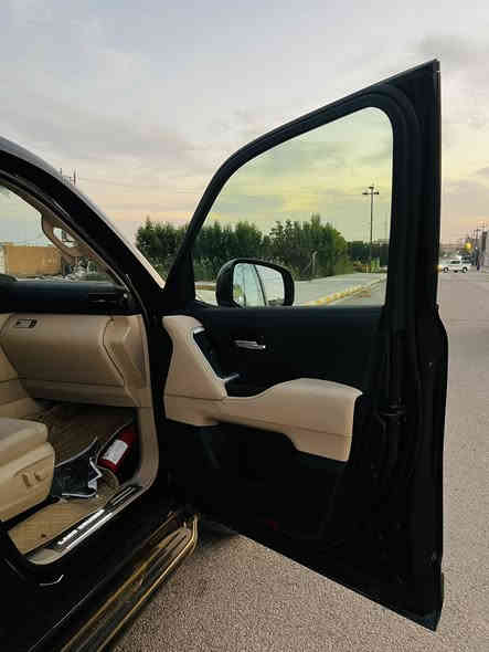 سلام عليكم حبايب سياره لاندكروز بلاك موديل ٢٠٢٥  اللون اسود ماشيه ٦٠٠٠ اخت الزيرو السياره فول موصفات ومكفوله من كلشي الرقم بغداد باسمي سياره بالكارتون وبلعافيه ع الياخذهه السعر ٨٤ اربعه وثمانون يعني ثمانيه دفاتر واربعين بيه مجال كلش قليل للاستفسار الاتصال على الرقم ***********
