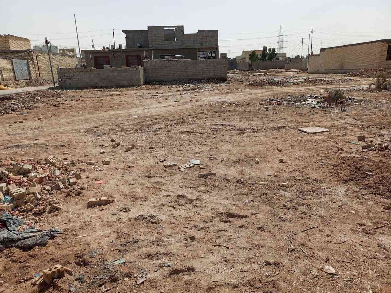 سلام عليكم بتلو مساحة لبناء 200 متر وقطعه350 خط ثاني تبليط كهرباء بوري وصونده بل باب شراي *********** بي واتساب
