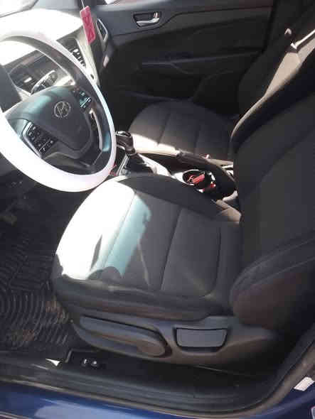 السلام عليكم  اكسنت موديل 2021 مواصفات فول ما عده بصمه وسلايت كير محرك شرط كير AT محرك16ضرر جاملغ من جهت السايق وربع بوند ونص دوسه ول باقي مكفول تايات جدد سنويه الي 2027  تبريد ثلج🧊السعر 120وبيها مجال للطيبين مكان موصل شقق الخضراء اتصل علا الرقم***********
