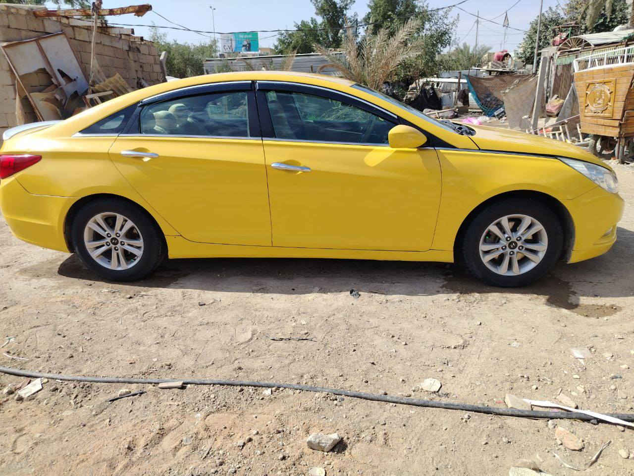 هيونداي سوناتا موديل  2013 وارد أمريكي🇺🇸حادثة تبديل جاملغ والبنيد نفسه معمر وبل عراق دحجات بسيطة مكفول من ضربه القوية شواصي قماره حوض خلفي كفالة محرك 2400 G'D'I مكينه  شرط تبريد ثلج❄كيرها شرط  تحكم جهتين داخل بيجي كشن كهربائية رقم بغداد إنكليزي بسمي شرط تحويل قفله 80 من الأخير  مكاني ديوانية مركز  ***********
