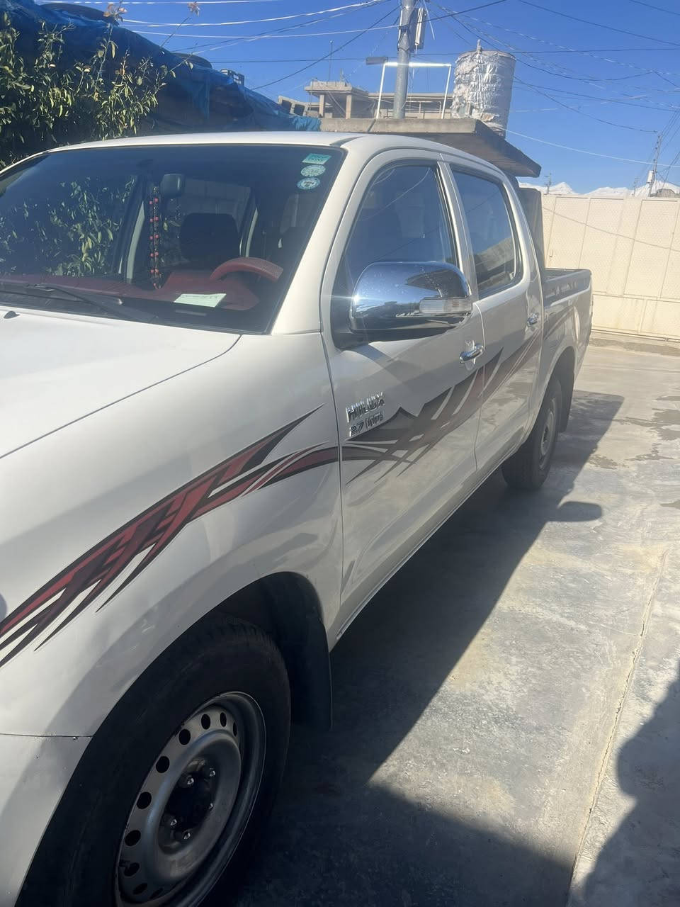 توێتا مەرزیە ٢٠١٣ نمونەی جوانی و خاوێنی ١١٢هەزاری حەقیقی ڕۆیشتوە بەشەرتی کۆپیتەر نیوو لابۆدی لای سەکن بۆیاخە من بەکامل ئەی فرۆشم باقی توندوو تۆڵیوو گێڕوومەکینە بەشەرت بێ کرانەوە سەنەوی تا2028 نوێیە بەناوی خۆمانە بۆزانینی نرخ ***********
