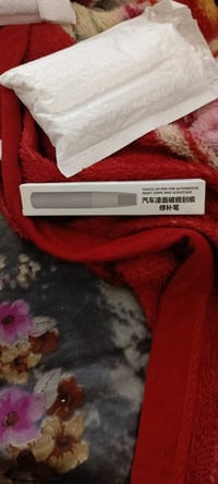 قلم تكحيل • أصلي • أسود أحمر أبيض