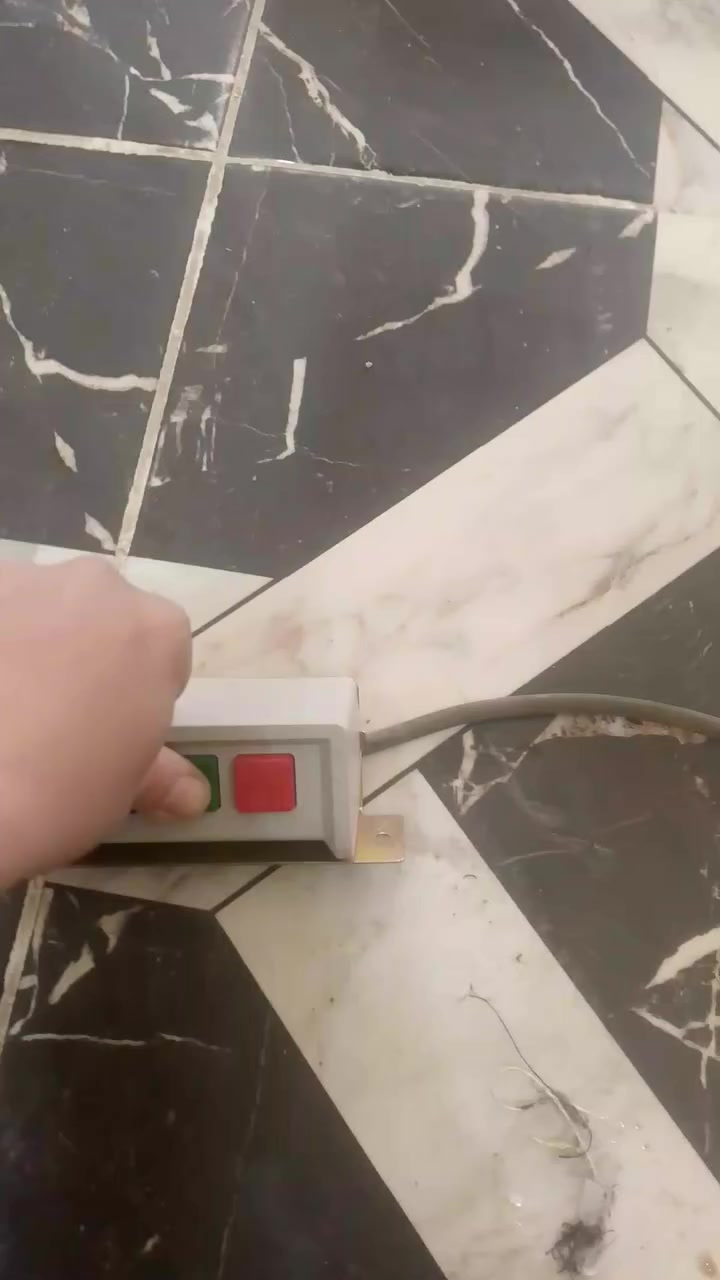 ماطور مكينة صناعية برذر 14 للبيع شغال السعر ٢٥مكاني بغداد كويريش حي الربيع


**إذا كنت صاحب هذا الإعلان وتريد حذفه لأي سبب، رجاءا أرسل رسالة إلى الدعم الفني**