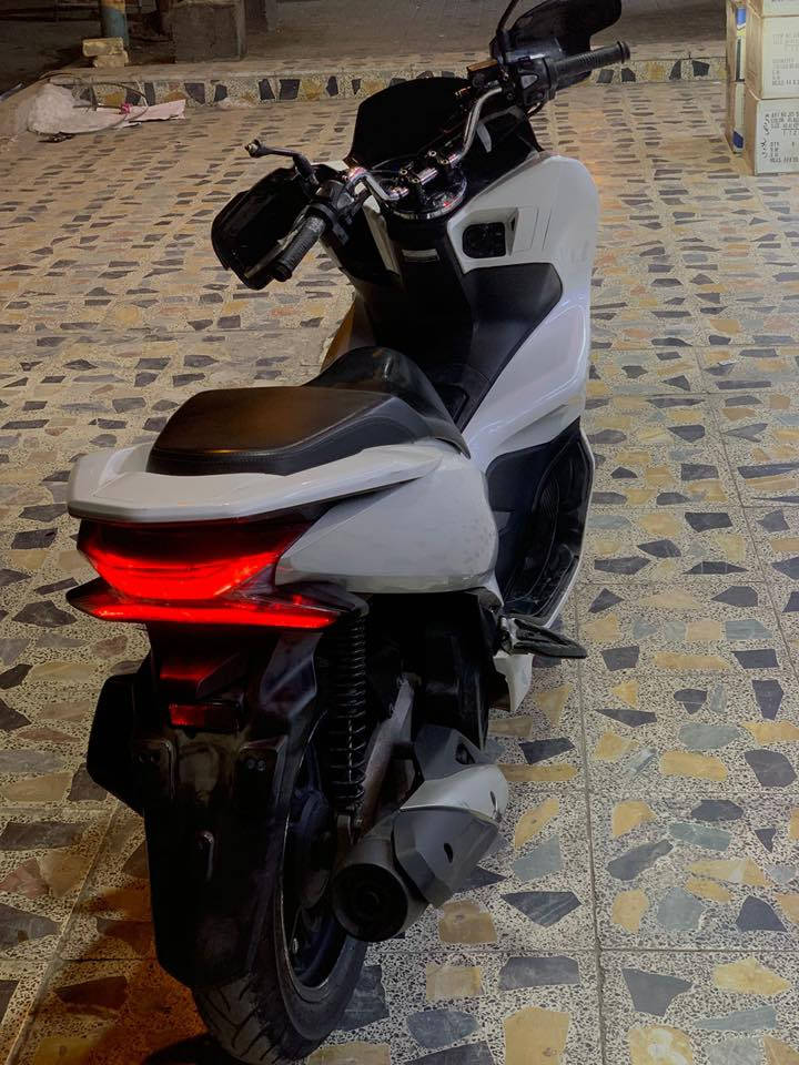 السلام عليكم للبيع بي سي اكس الجيل الثالث ماليزي للاستفسار ***********
