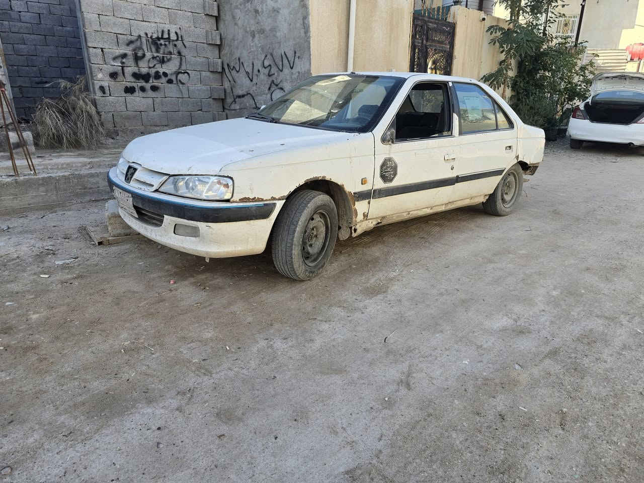 السلام وعليكم سياره بيجو بارص مديل 2013مكينه وكير كلش حلوات ترايك وين مايعجبك سعرها 20ورقه 
مكاني ابو الخصيب 
***********
