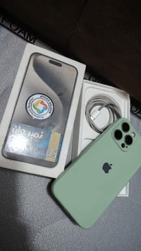 15 برو ماكس جهاز وتر بروف فقطط الضهر بي فطر بطاريه 86 ذاكره 256 غراضه ...
