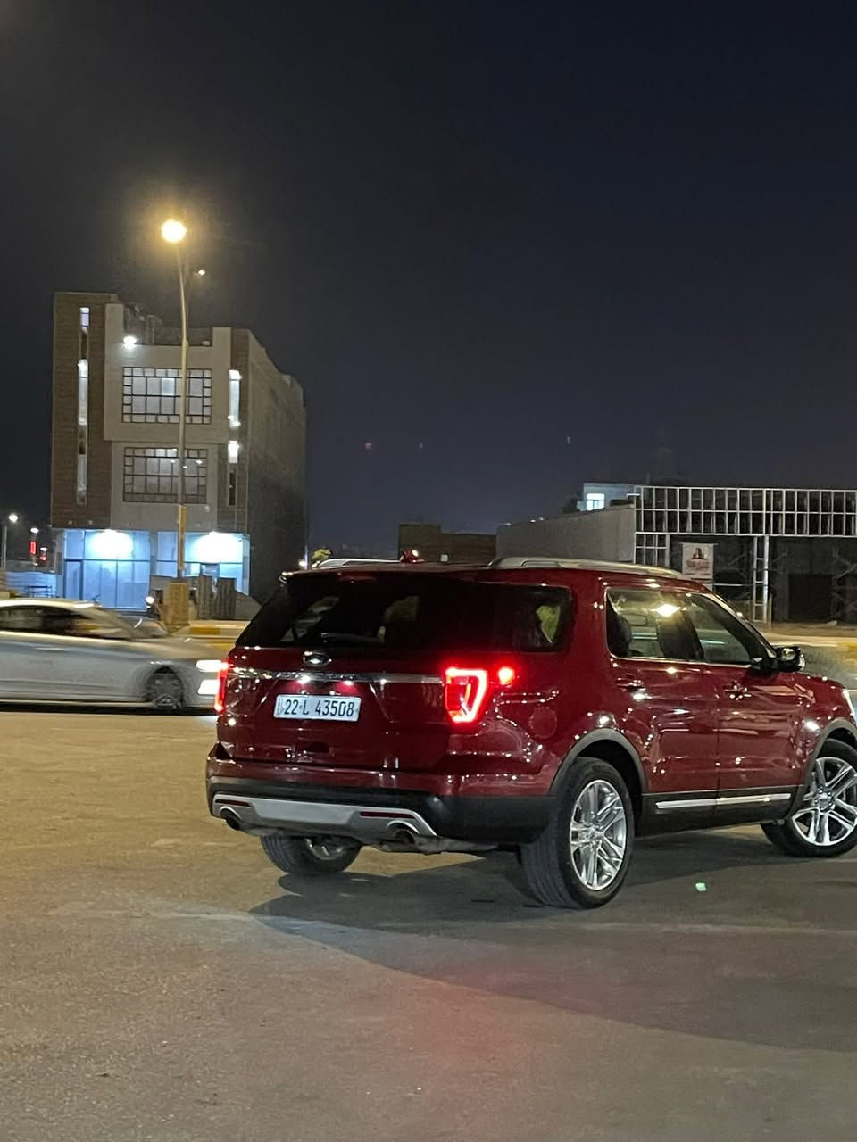 فورد اكسبلور
موديل ٢٠١٧
سياره فول ما عده الفتحه
جاهزه كير محرك حداديه تخم تاير تبريد باتري 
مكان ذي قار ناصريه 
سعر ١٧٥
هزه جديده 
فحص وسونار موجود وي صور
***********
