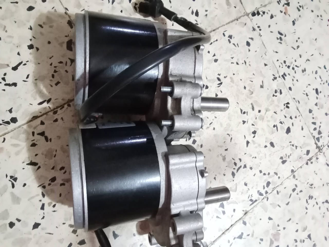 زوج موتورات 250واط 75دورة في الدقيقة المهتم على 0795233780


**إذا كنت صاحب هذا الإعلان وتريد حذفه لأي سبب، رجاءا أرسل رسالة إلى الدعم الفني**