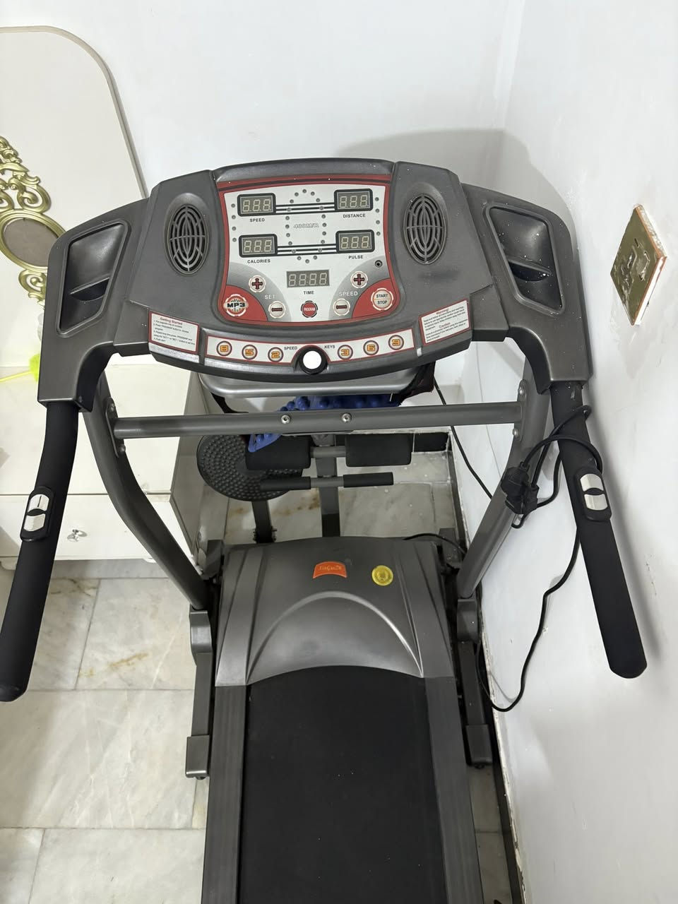 جهاز جري مستخدم شي قليل السعر 175 المكان بغداد الدورة للاستفسار ***********
