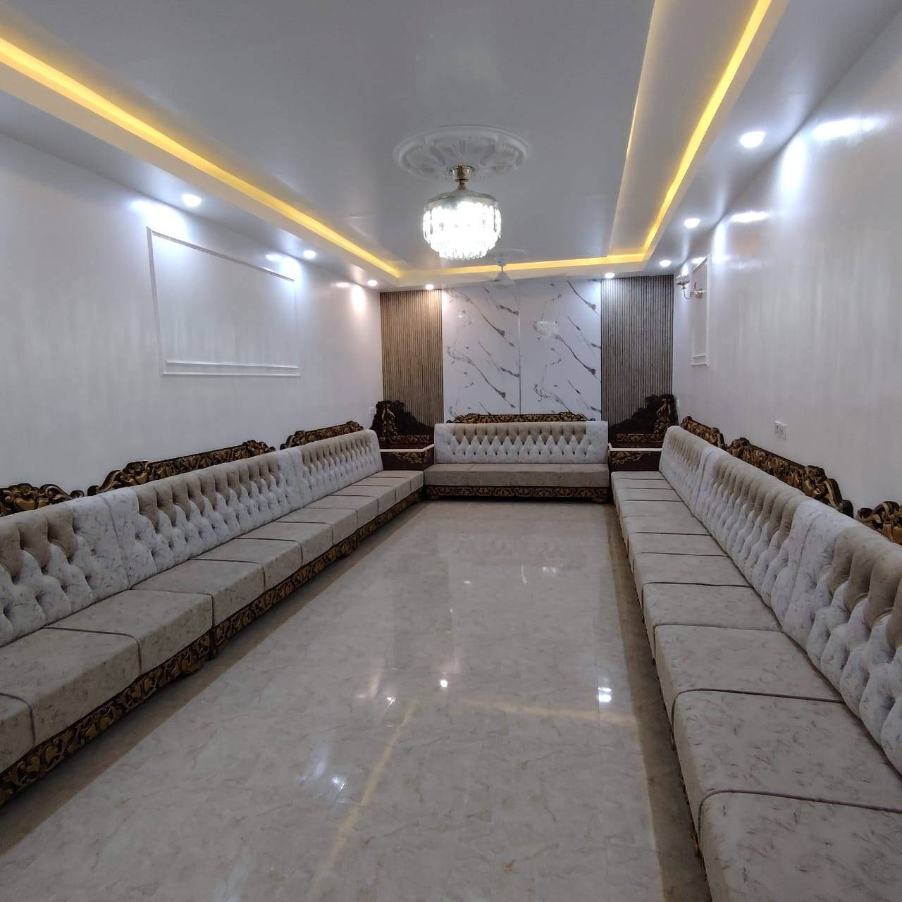 الملك للديكورات الداخلية جبسن بورد والخارجية وأحدث الاصباغ تغليف جدران بديل الخشب بديل الرخام وجميع الديكورات الأسعار مناسبه كرستا وعمل وبس عمل حسب الاتفاق ***********
