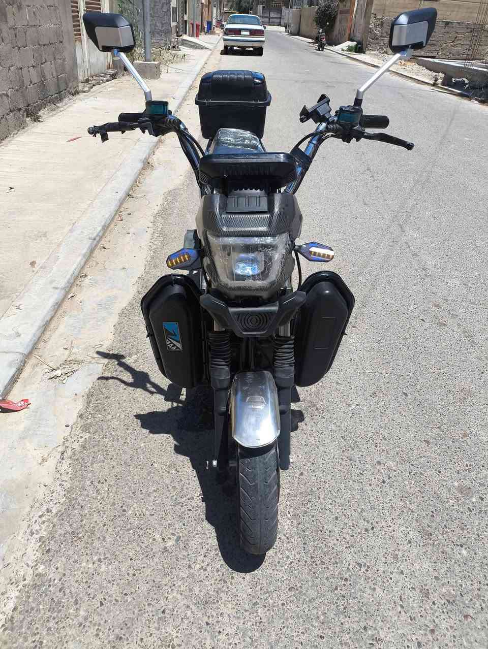للبيع  جبلي  الماسه 
بطاريات عشره يقرن ونص كهربائيات 
كلها شغاله اي نقص مابيه نضافه فول 
نضام سويج +بصمه تشغيل عن بعد
ماطور نظيف 
دبل اشاره/نضام ار رجوع للخلف 
4سرع+مثبت سرعه
دبل اشاره /يمين يسار 
سعر 475وبي مجال 
ملاحظه دراجه ع فحص 
***********
+9647827587898
