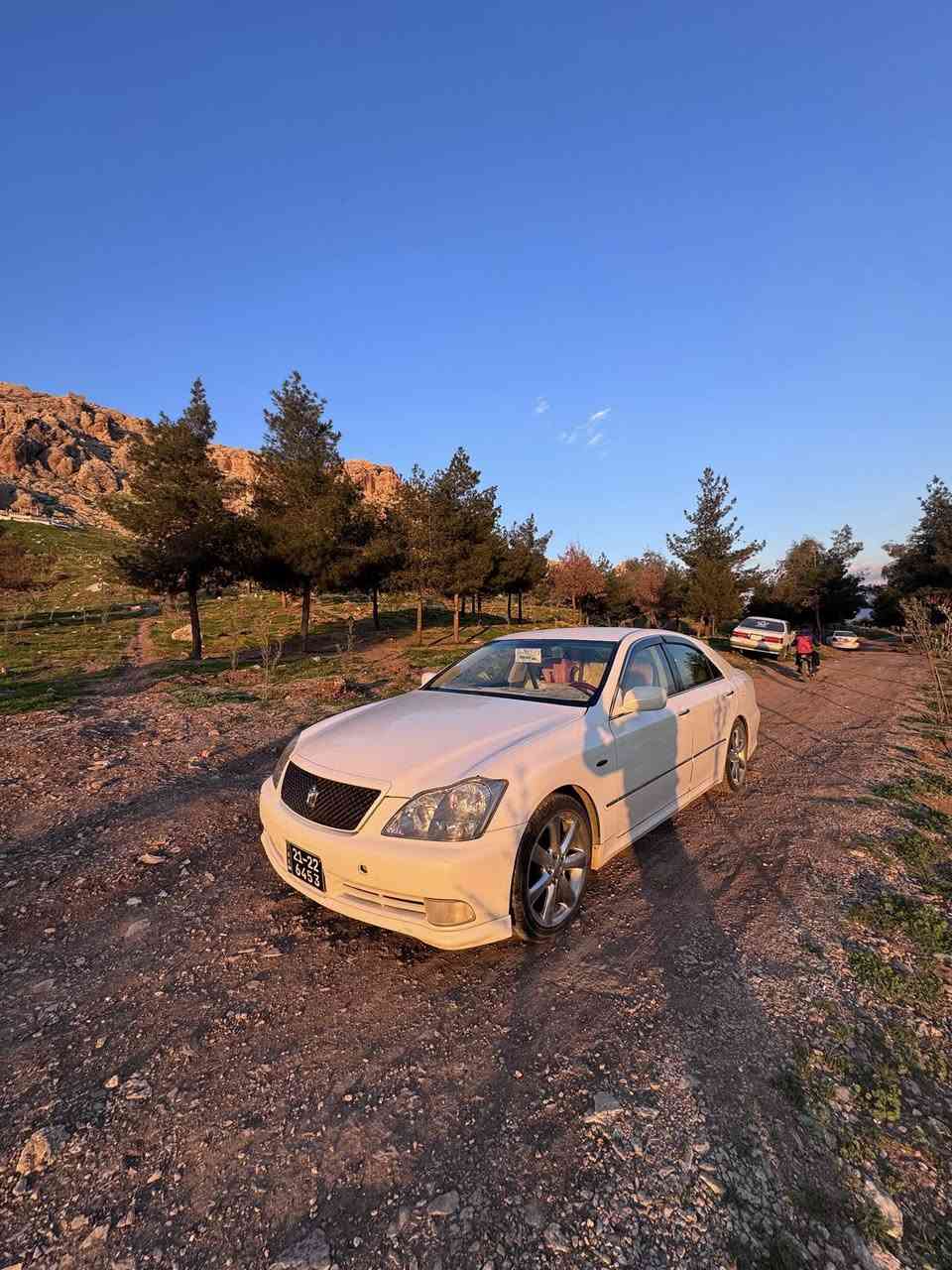 به‌ ناوی خوا 
شاهینه‌ ٢٠٠٥ به‌سمه‌ ره‌ش 
گێر و مه‌كینه‌ گه‌وره‌ ١٨٢ بێ دوكه‌ل 
بێ بۆیاغه‌ سه‌یاره‌كه‌ 
 كامل مه‌سره‌ف كراوه‌ 
رۆنی مه‌كینه‌و هایدرۆلیكی گۆراوه‌ 
سه‌یاره‌كه‌ له‌ سه‌یسایه‌قه‌ 

ژم ***********
