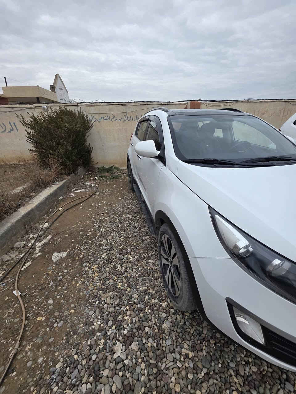 سياره سبورتج موديل ٢٠١١ابيض اربيل دولي باسمي بنوراما بدون صبغ بدون بارد جاهزه٠من كل النواحي السعر ١٤٦وبيها مجال للشراي ***********
