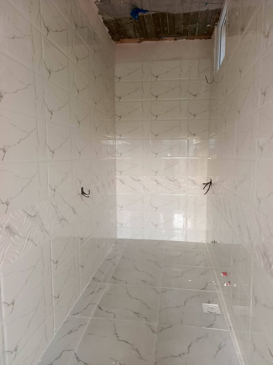 سڵاو هاوڕێیان
خانووی لۆك ماڵی تێ نەجووە
سعری هەرزان هەرزان  هەرزان
200مترە کراوتە دوو 10بە10
خانوە کان لەتەواوبوون دایە
لەسەرپانی کەوتووە 
حانوە کە تازەیە
بەردەمی هەردوو خانووەکە جۆڵە
شوێنی حمرین واتە کوڵەجۆیەکان
سسسسعریان مناسبە
بۆ دووبرا یان کورووباوك زۆر گونجاوە

__________________________
‌‌ئێوەی بەڕێزیش گەر موڵکتان هەیە دەتانەوێ بیفرۆشن یان بەکرێی بدەن 
ئەوا دەتوانن تەواوی زانیاریەکان بنێرن بۆمان
  بێ بەرامبەر بۆتانی بڵاو دەکەینەوە
- ناونیشانی تەواوی موڵکەکەت 
- چەن وێنەیەکی موڵکەکەت ئەگەرهەبو،
-نرخی موڵکەکەت
بؤزانياري ته واو 
په يوه ندی بکە
ژماره  کانمانەوە
ــــــــــــــــــــــــ
***********
***********
***********
ــــــــــــــــــــــــــــــــــــــــــــــ
یان دەتوانن سەردانی نووسینگە بکەن
کەلار مجموعەی 500ماڵەکە نزیك مزگەوتی نوسینگەی تەقوا
